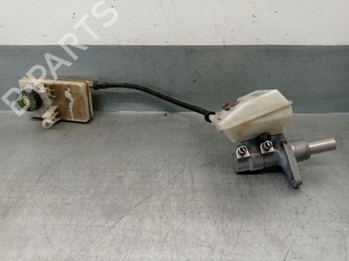 Used Brake master cylinder PEUGEOT 3008 I MPV (0U_) 2.0 HDi Hybrid4 (0URHCA) (200 hp) 27458571