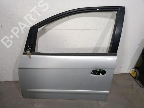 Puerta delantera izquierda Puerta delantera izquierda CHEVROLET REZZO MPV (U100) 2.0 (121 hp) 36643375 36643375