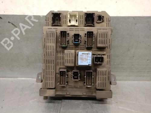 fuse-box-peugeot-607-9d-9u-2000-38076085 main image