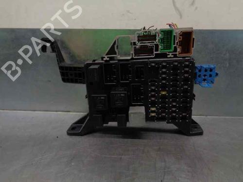 Used Fuse box FORD MONDEO III (B5Y) 2.5 V6 24V (170 hp) 7889007