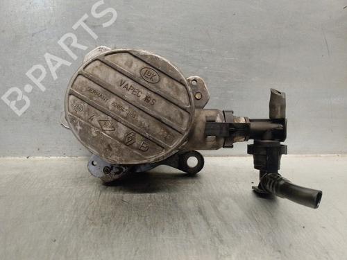Used Vacuum pump RENAULT TRAFIC II Van (FL) 2.5 dCi 135 (FL0D) (135 hp) 16452930