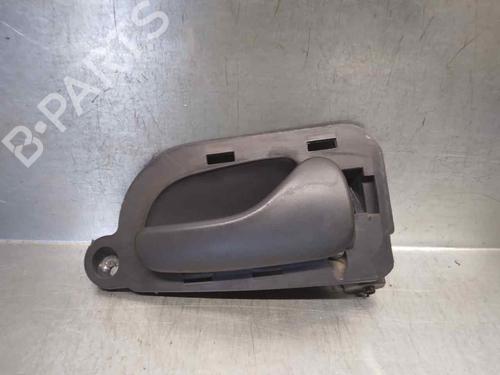Used Front right interior door handle RENAULT ESPACE III (JE0_) 2.2 dCi (JE0K) (130 hp) 10551185