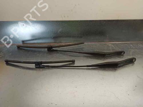 Ramię wycieraczki przedniej szyby OPEL ASTRA H TwinTop (A04) 1.9 CDTi (L67) 13111220