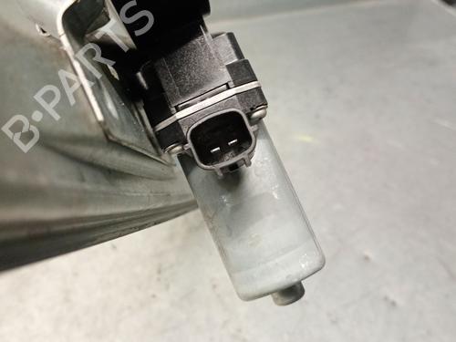 Rudehejsemekanisme Højre foran RENAULT CAPTUR I (J5_, H5_) 1.5 dCi 90 (J5N4, J5M5, J5MW, J5M6, J5AL, J5AJ) | BP30833026C23