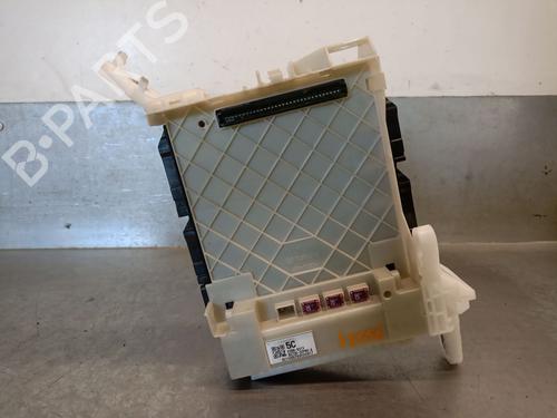 fuse-box-toyota-corolla-estate-_e21_-2019-36665491 main image