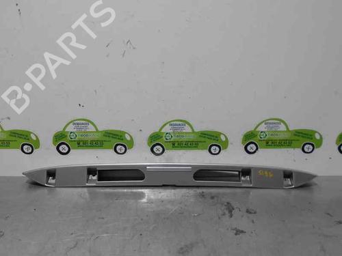 Used Tailgate handle HYUNDAI ELANTRA III (XD) 1.6 (107 hp) 2076641