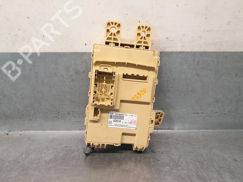 Used Fuse box Fuse box 36387903 36387903
