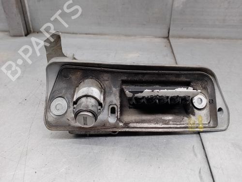 Used Tailgate handle VW CADDY III Box Body/MPV (2KA, 2KH, 2CA, 2CH) 1.9 TDI (75 hp) 16481386