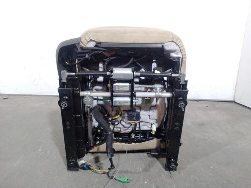 Right front seat PEUGEOT 407 SW (6E_, 6D_) 2.0 HDi 135 | BP29268504C16 