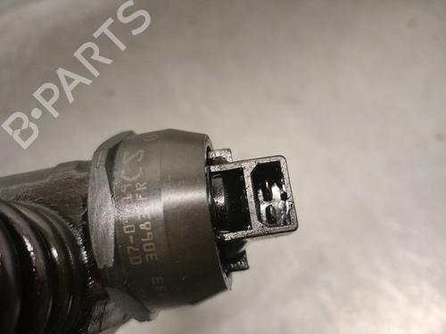 Injector VW GOLF V (1K1) 1.9 TDI | BP27535235M100 