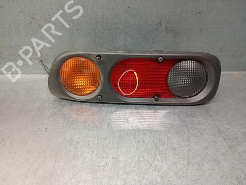 Used Right taillight NISSAN TERRANO II (R20) 2.7 TDi 4WD (125 hp) 31610526