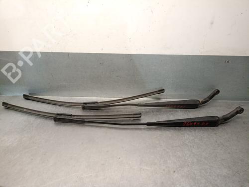 Used Front windshield wiper arm Front windshield wiper arm 39240150 39240150