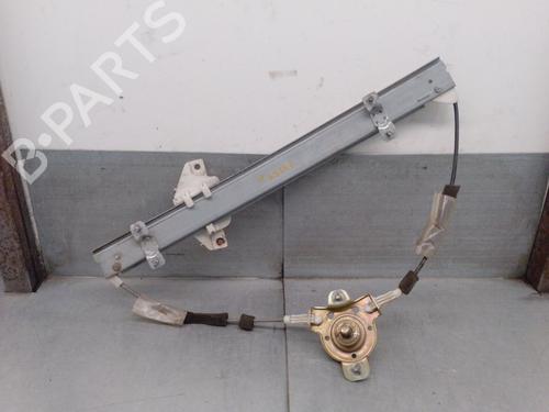 Elevalunas delantero izquierdo HYUNDAI ACCENT I (X-3) 1.3 i 12V (84 hp) 31364867