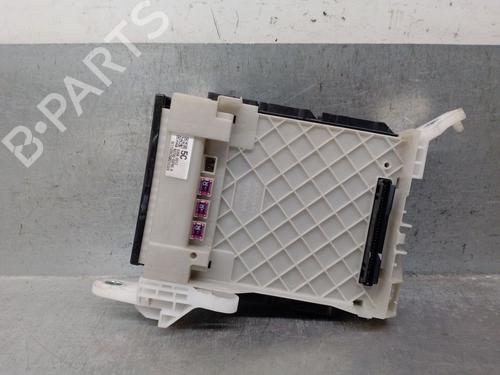 Used Fuse box Fuse box TOYOTA COROLLA Saloon (_E21_) 1.8 VVTi Hybrid (ZWE211, MZEA12) (98 hp) 34700331 34700331