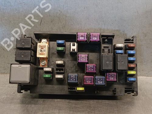 Used Fuse box Fuse box 36882945 36882945