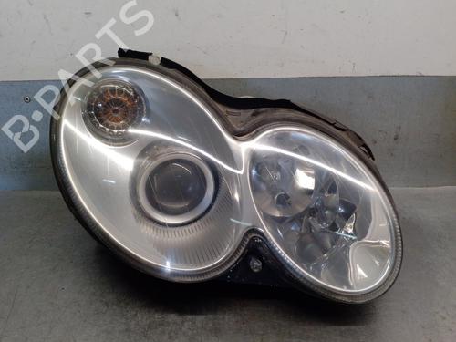 Used Right headlight MERCEDES-BENZ CLK (C209) CLK 320 (209.365) (218 hp) 32138198