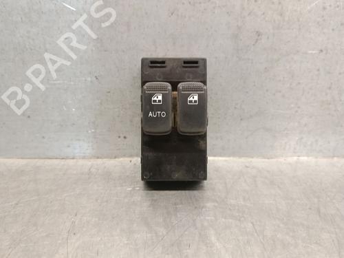 Used Left front window switch HYUNDAI GETZ (TB) 1.5 CRDi (82 hp) 29827421