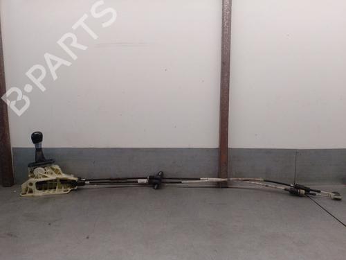 Used Gear lever VOLVO V60 I (155) D3 / D4 (163 hp) 26324734