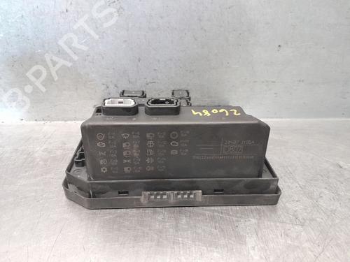 Fuse box RENAULT KOLEOS I (HY_) 2.0 dCi (HY0K) | BP37517498E1 - Image 3