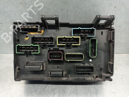 Used Fuse box Fuse box 26519397 26519397
