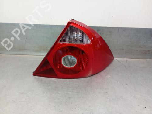 Used Right taillight FORD MONDEO III (B5Y) 2.0 TDCi (130 hp) 24916999