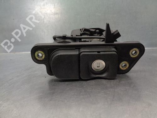 Used Tailgate handle MERCEDES-BENZ S-CLASS (W220) S 320 CDI (220.026, 220.126) (197 hp) 18310230