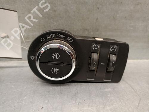 Used Headlight switch Headlight switch CHEVROLET ORLANDO (J309) 2.0 D (131 hp) 33324609 33324609