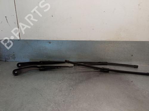 Front windshield wiper arm LAND ROVER FREELANDER 2 (L359) 2.2 TD4 4x4 | BP28768672C143 