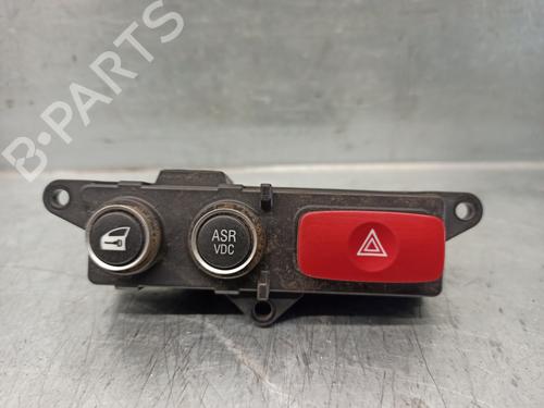 Used Warning switch Warning switch ALFA ROMEO 159 Sportwagon (939_) 1.9 JTDM 16V (939BXC1B, 939BXC12) (150 hp) 12549107 12549107