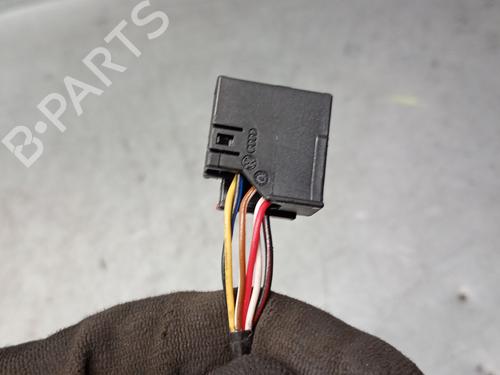 Lusterko boczne lewe AUDI A3 Sportback (8VA, 8VF) 1.6 TDI | BP30775911C26 