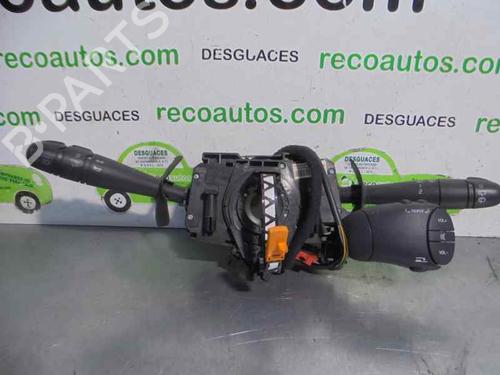 Used Headlight switch RENAULT CLIO II (BB_, CB_) 1.2 (BB0A, BB0F, BB10, BB1K, BB28, BB2D, BB2H, CB0A,... (58 hp) 4581985