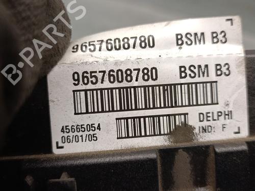 Fuse box PEUGEOT 807 (EB_) 2.2 HDi | BP38647422E1 - Image 3