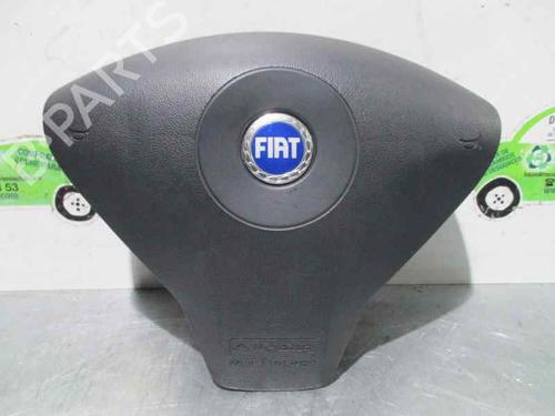 Used Driver airbag FIAT STILO (192_) 1.8 16V (192AXC1A, 192BXC1A) (133 hp) 2070457