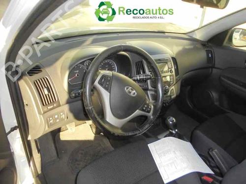 Nebelscheinwerfer links HYUNDAI i30 Estate (FD) 1.6 CRDi | BP2299175C30  - Image 7