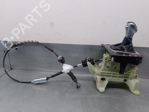 Used Gear lever HYUNDAI IONIQ (AE) 1.6 GDI Hybrid (105 hp) 17001282