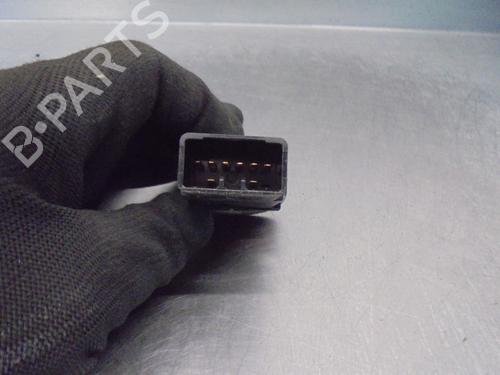 Warning switch HYUNDAI H-1 / STAREX Bus (A1) 2.5 CRDi | BP15181056I22 