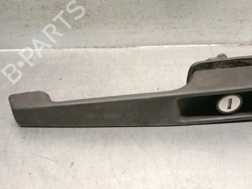 Used Front left exterior door handle MERCEDES-BENZ MB Van (W631) 2.0 D (61 hp) 25798647