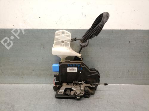Used Rear left lock VW TOURAN (1T3) 1.6 TDI (105 hp) 31860256