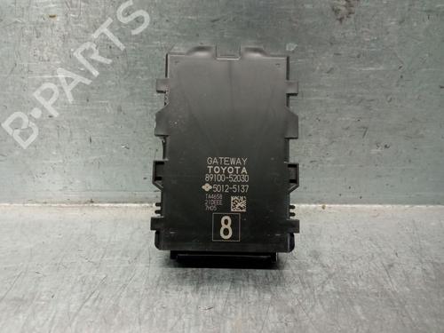 Used Electronic module TOYOTA YARIS (_P13_) 1.5 Hybrid (NHP130_, NHP130) (101 hp) 27707653