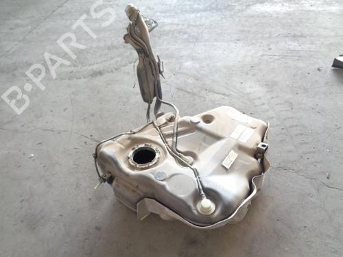 Bensintank VW SCIROCCO III (137, 138) 2.0 TSI (180 hp) 9708996