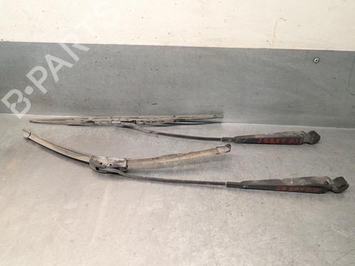 Used Front windshield wiper arm Front windshield wiper arm FORD FIESTA III (GFJ) 1.1 (55 hp) 36562440 36562440