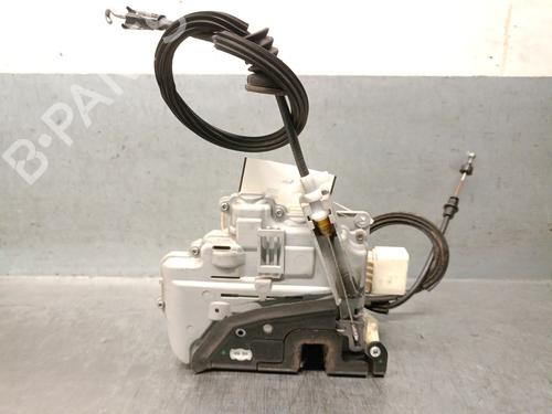 Front left lock VW PASSAT B6 (3C2) 2.0 TDI | BP32451173C98 - Image 2