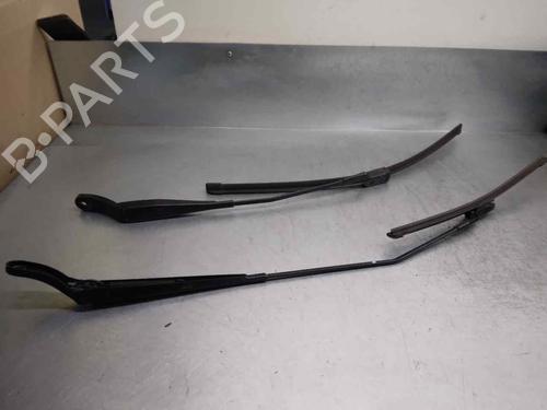 Used Front windshield wiper arm PEUGEOT 2008 I (CU_) 1.2 THP 110 / PureTech 110 (110 hp) 11928519