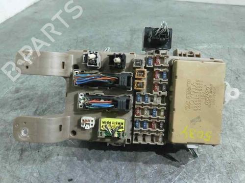 Used Fuse box TOYOTA COROLLA (_E12_) 1.6 VVT-i (ZZE121_, ZZE121R) (110 hp) 2076657