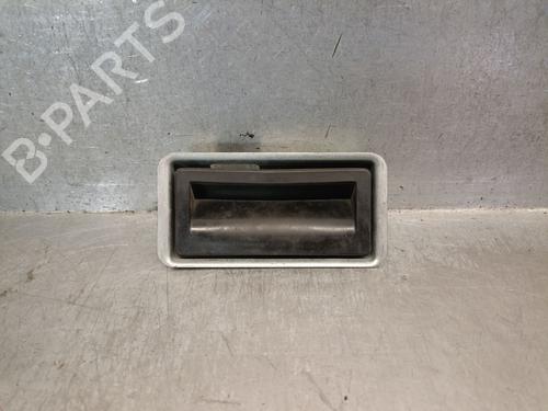 Heckklappengriff für VW TOURAN (1T3) 1.6 TDI (105 hp) 28103437