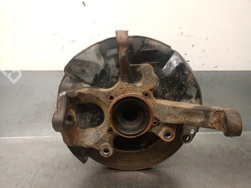 Used Right front steering knuckle MITSUBISHI L200 (K7_T, K6_T, K5_T) 2.5 TD 4WD (K74T) (115 hp) 32019497