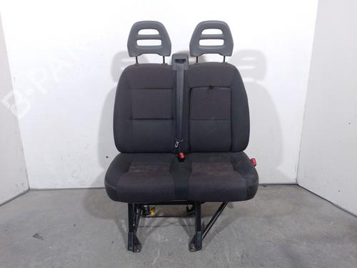 Used Right front seat PEUGEOT BOXER Van 2.0 BlueHDi 130 (130 hp) 32860261