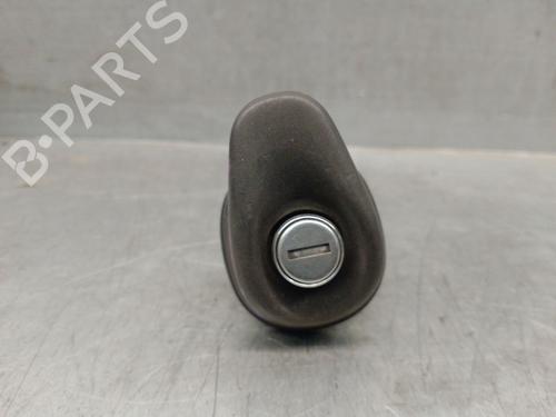 Bagagerumshåndtag SEAT IBIZA II (6K1) 1.9 D (64 hp) 31358486