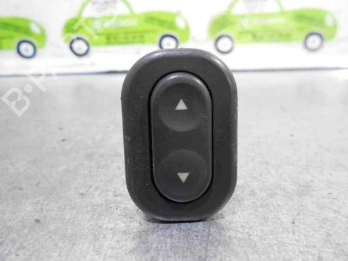 Used Right front window switch FIAT PUNTO (176_) 60 1.2 (176AP, 176AR, 176AQ, 176BB) (60 hp) 20245529