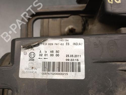 Right headlight CITROËN C3 Picasso (SH_) 1.6 HDI 90 | BP32498950C29